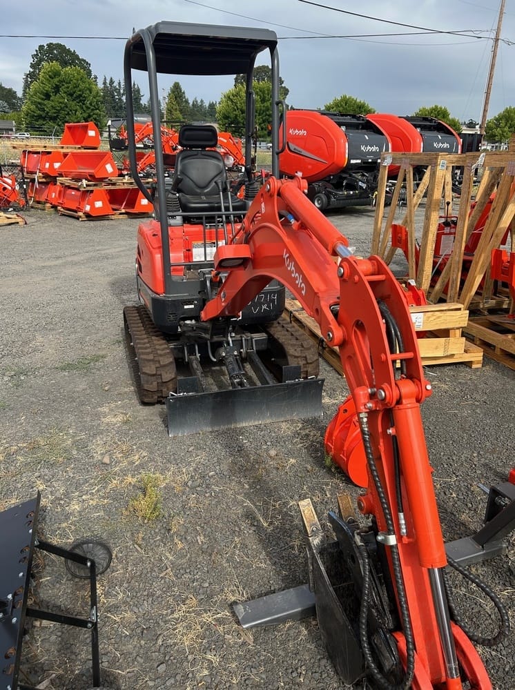 Excavator Kubota U17VR1A