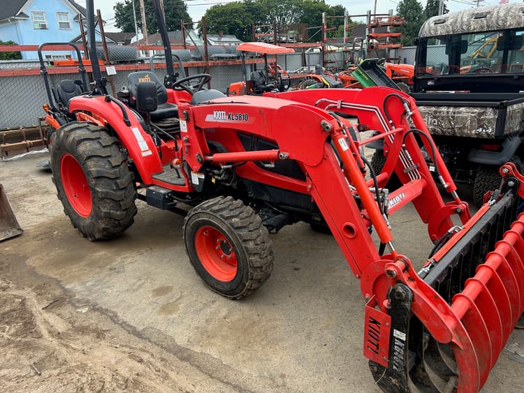 Kioti NS4710H Tractor with KL5810 Loader W/3rd function