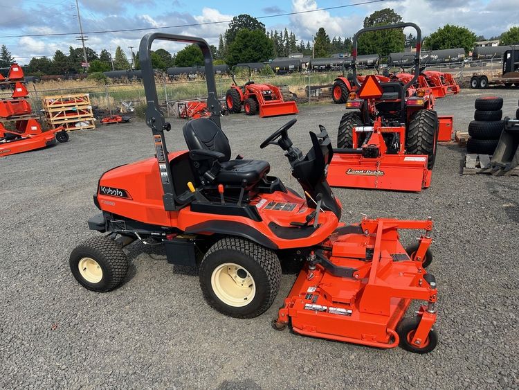 Kubota F2690 Mower with 60″ rear discharge deck